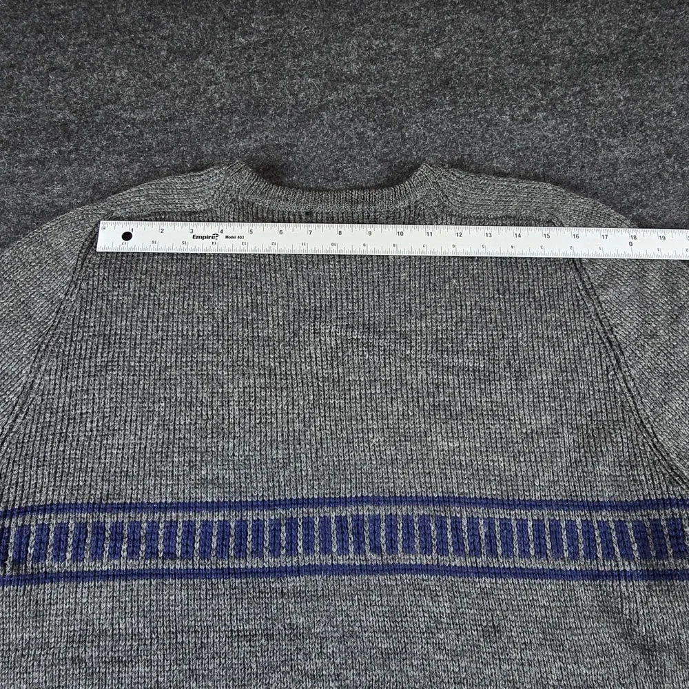 Vintage 90s J.Crew Men's Gray Wool Crewneck Sweater Made in Hong Kong Size L